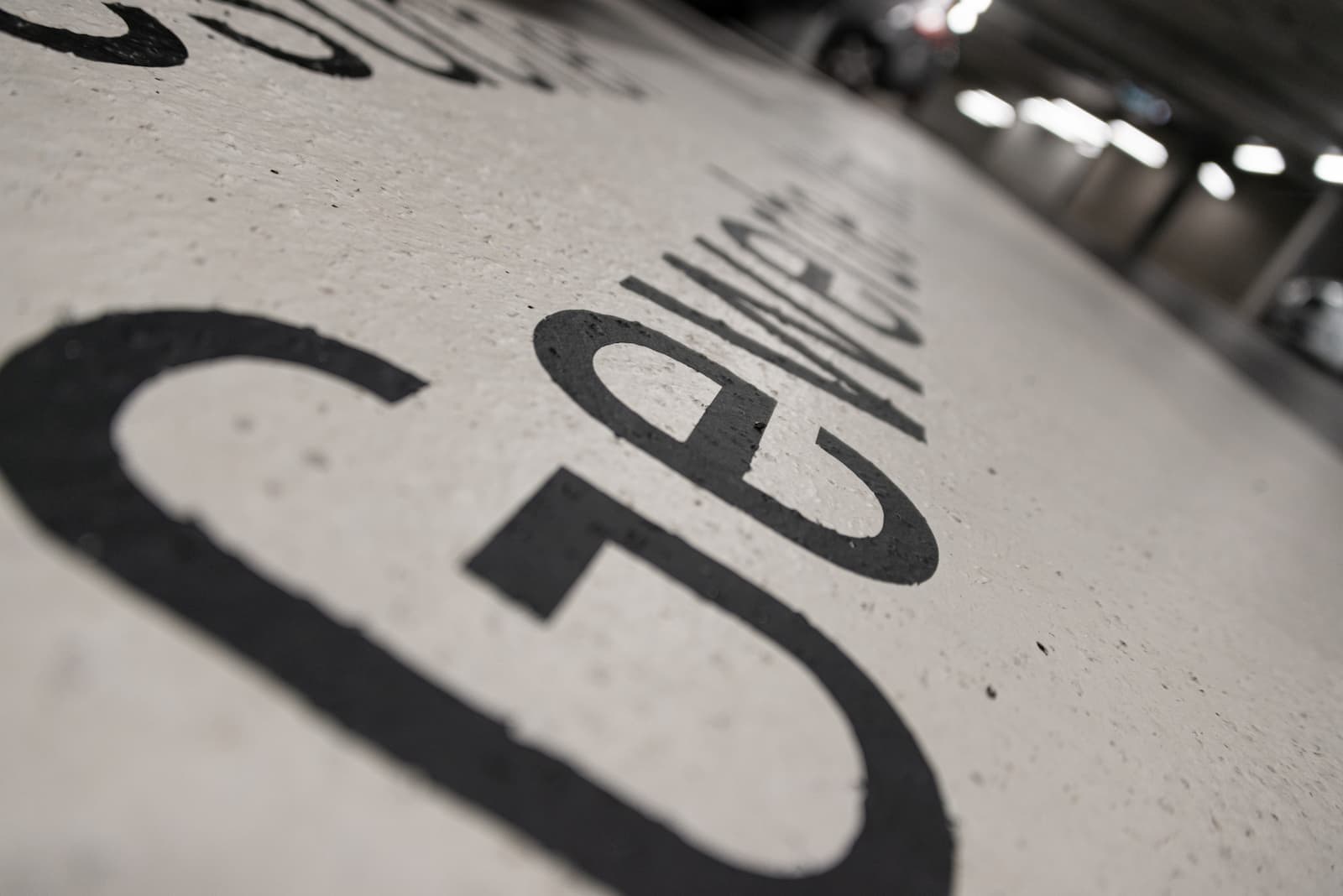 Signalethik in der Bärentower Tiefgarage in Ostermundigen